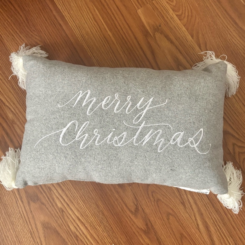 💥 Merry Christmas Tassel Rectangular Throw Pillow